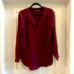 Long sleeve, tunic style top in size large